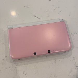 Nintendo 3DS XL (pink)
